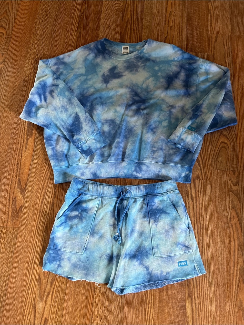 PINK Victoria's Secret Blue Tie-Dye Sweatshirt & Shorts Set Size Medium